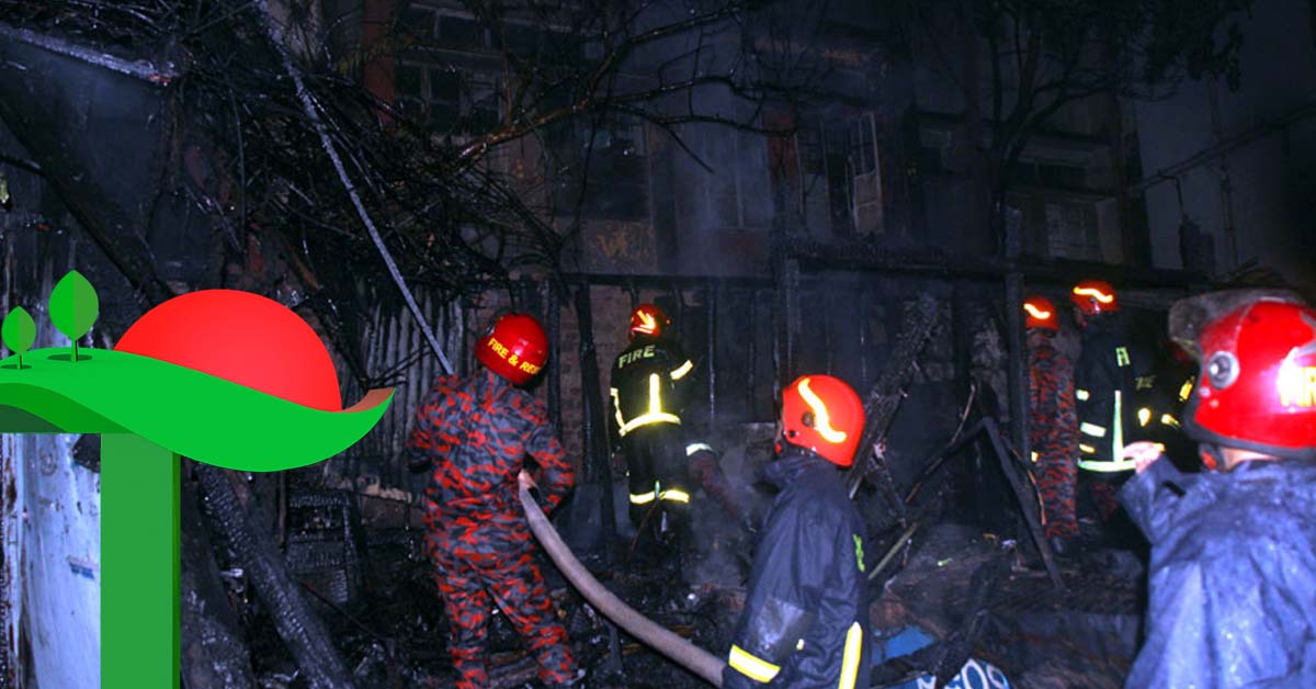ভোর ৪ টার আগুনে নিঃস্ব ৯ দোকানী 