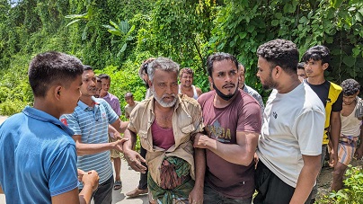 বান্দরবানে পাড়াবাসীর সাড়াশি অভিযানে ম্যানেজারকে উদ্ধার,জড়িত থাকায় আটক-৩