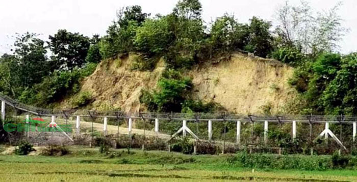 বান্দরবানে সীমান্তবাসীদের রক্ষায় আশ্রয়কেন্দ্র খুলেছে প্রশাসন