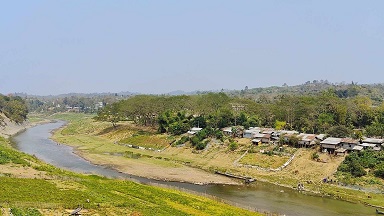 পাহাড়ে সশস্ত্র তৎপরতা নিয়ন্ত্রণে হার্ডলাইনে সরকার