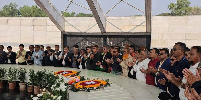 ২৯৯ আসনে বিজয়ের পর ঢাকায় কবর জিয়ারত রাঙামাটি জেলা বিএনপির