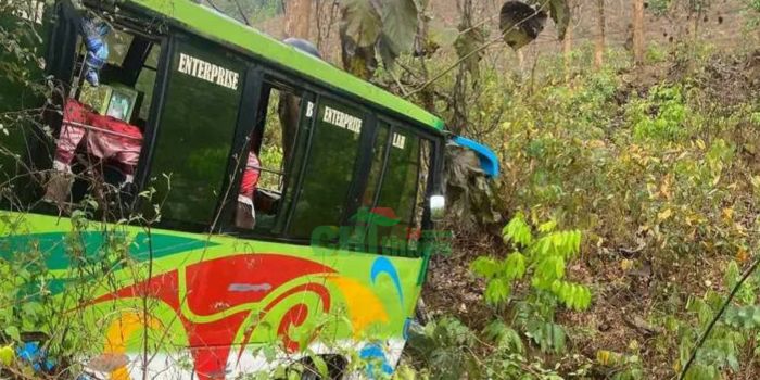 খাগড়াছড়িতে নিয়ন্ত্রণ হারিয়ে বাস খাদে, আহত বহু যাত্রী