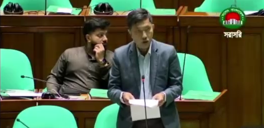 সংসদে আয়কর ও ‘উপজাতি’ শব্দ ব্যবহারে বিতর্ক, অবস্থান স্পষ্ট করলেন দীপেন দেওয়ান