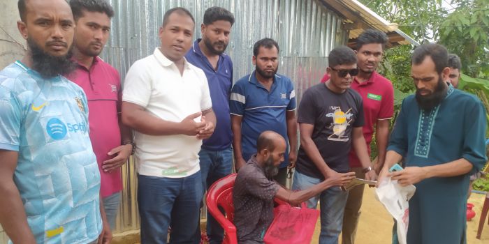 রাজস্থলীতে ক্যান্সার আক্রান্ত মহিবুল্লাহর পরিবারের পাশে দীপেন দেওয়ান
