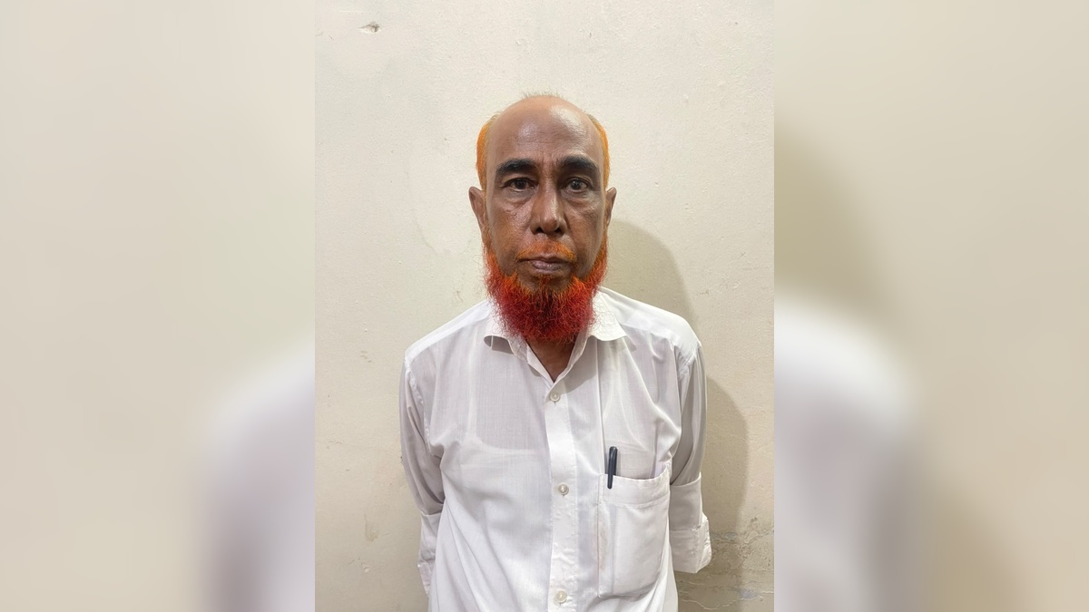 কোতয়ালীর বিশেষ অভিযানে কৃষক লীগ নেতা মোঃ হারুন চৌধুরী গ্রেফতার